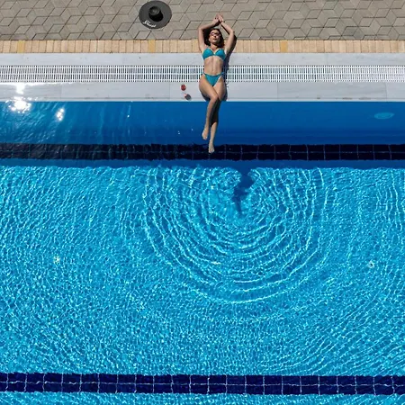 Four Seasons Private - Seaview - Big Heated Pool - Gym - Sport Activities Villa